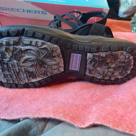 Sketchers sandals - Picture 6 of 6